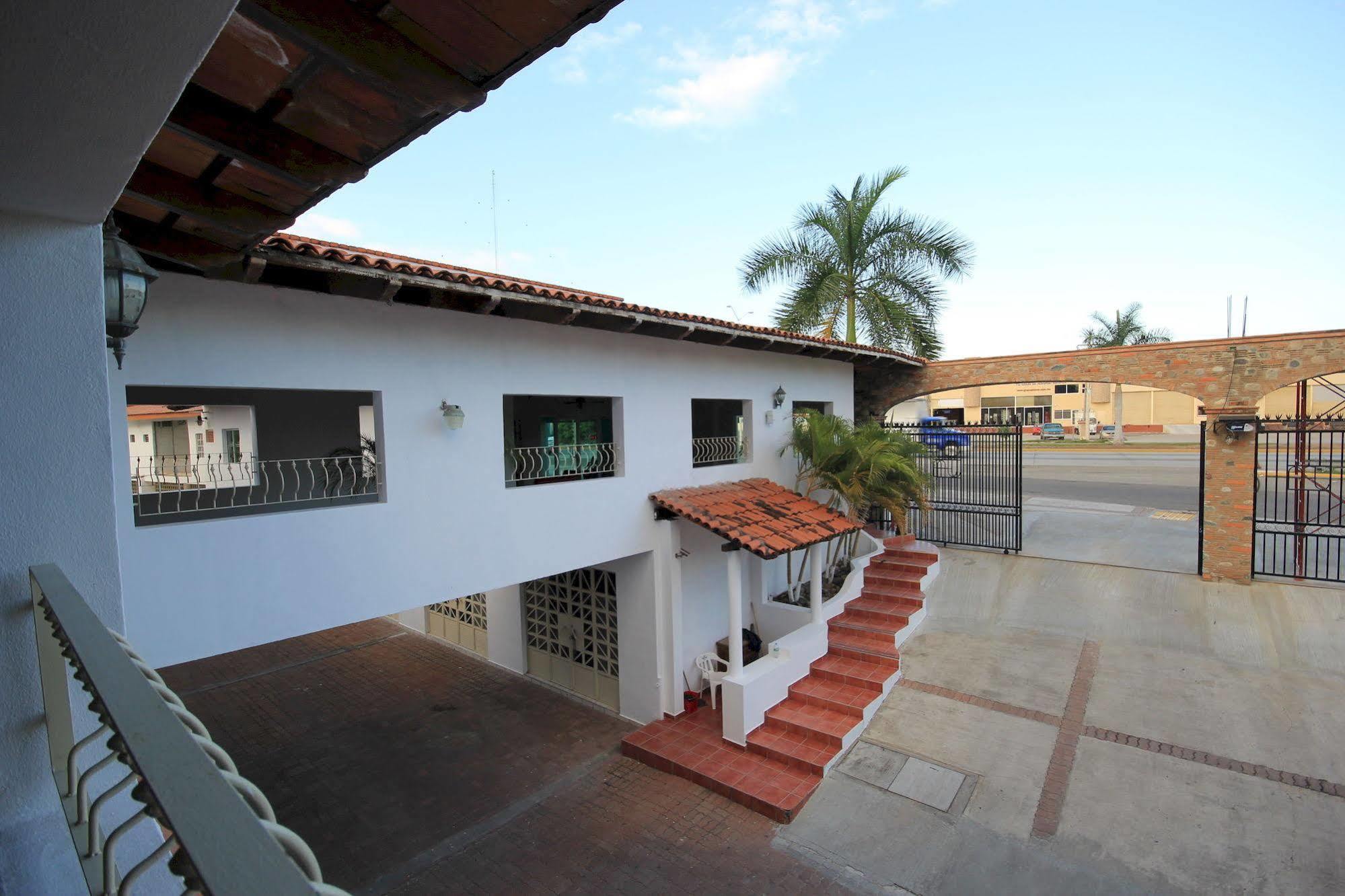 Splash Inn Nuevo Vallarta & Parque Acuatico ภายนอก รูปภาพ