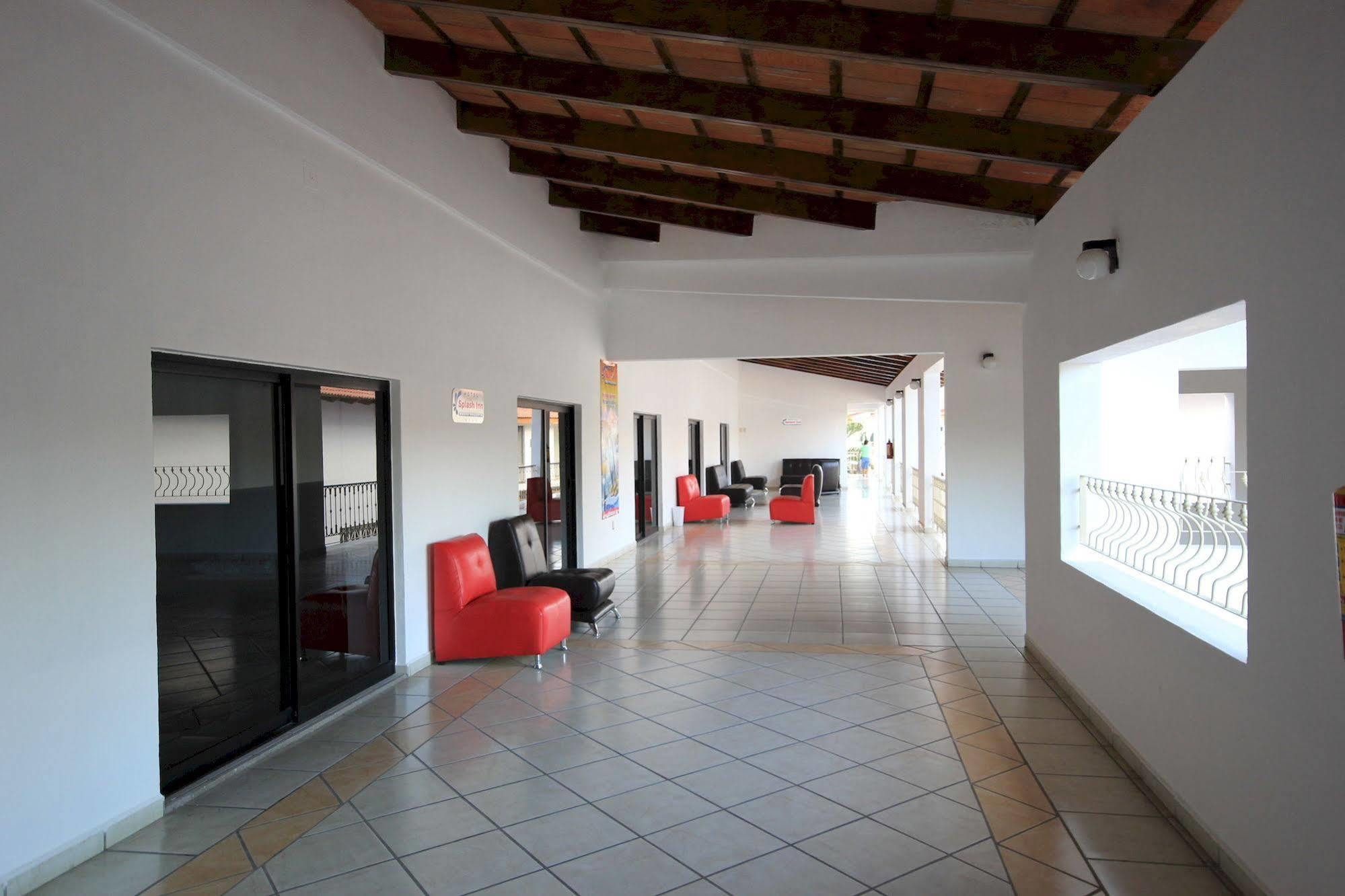 Splash Inn Nuevo Vallarta & Parque Acuatico ภายนอก รูปภาพ